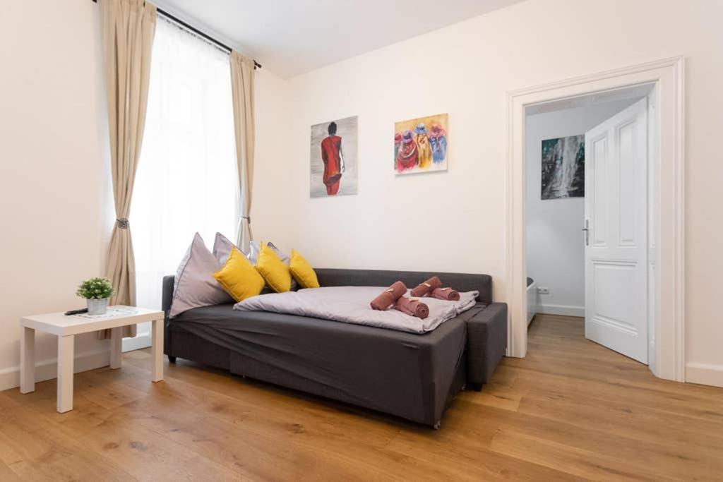 14 C&J'S Apartment Vienna Exterior photo